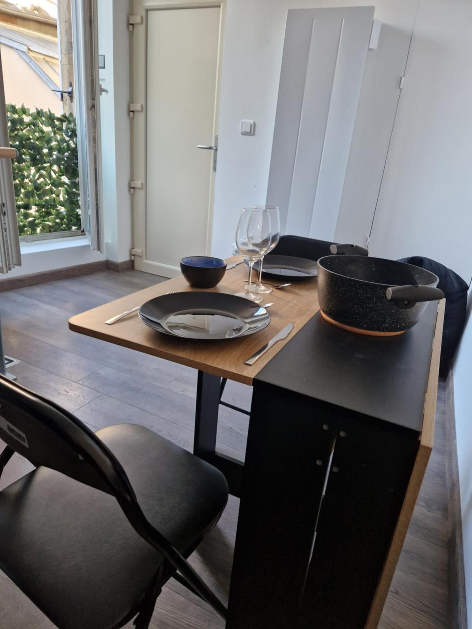 Les Appartements De Romain Et Julien Dijon Bagian luar foto
